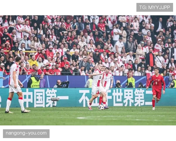 居莱尔与厄德高组织能力对比：传控风格差异如何塑造战术角色？