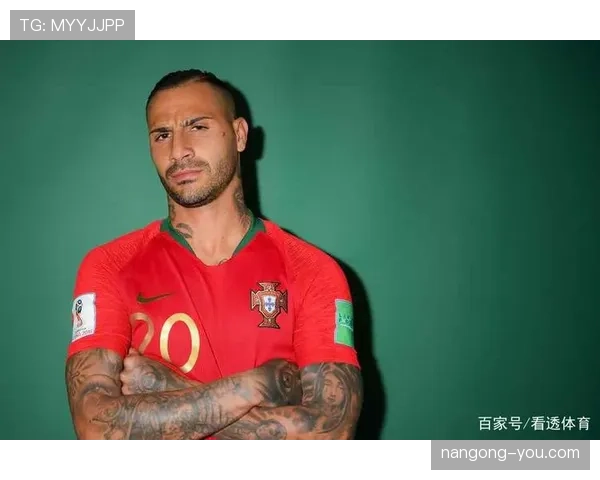 夸雷斯马与菲戈边路进攻的技术风格分化及其成因